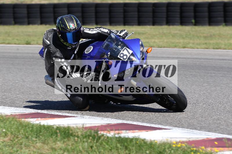 /Archiv-2025/48 25.08.2025 Cornu Master School ADR/rot-rouge/87